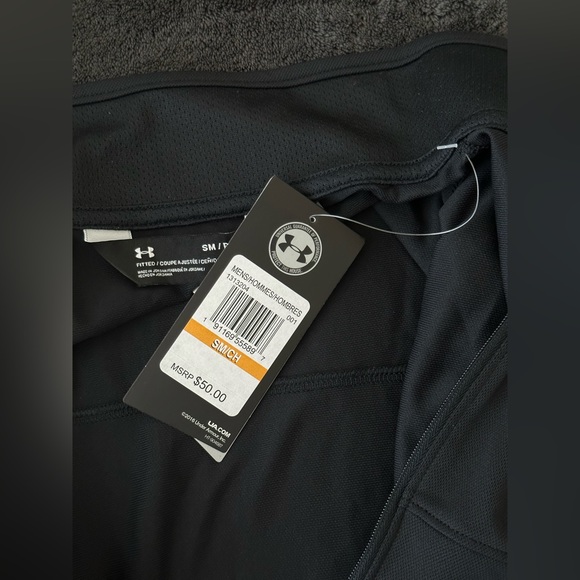 NEW Under Armour Men’s Fitted Full Zip Black Track Jacket Long Sleeve Small - Picture 3 of 5